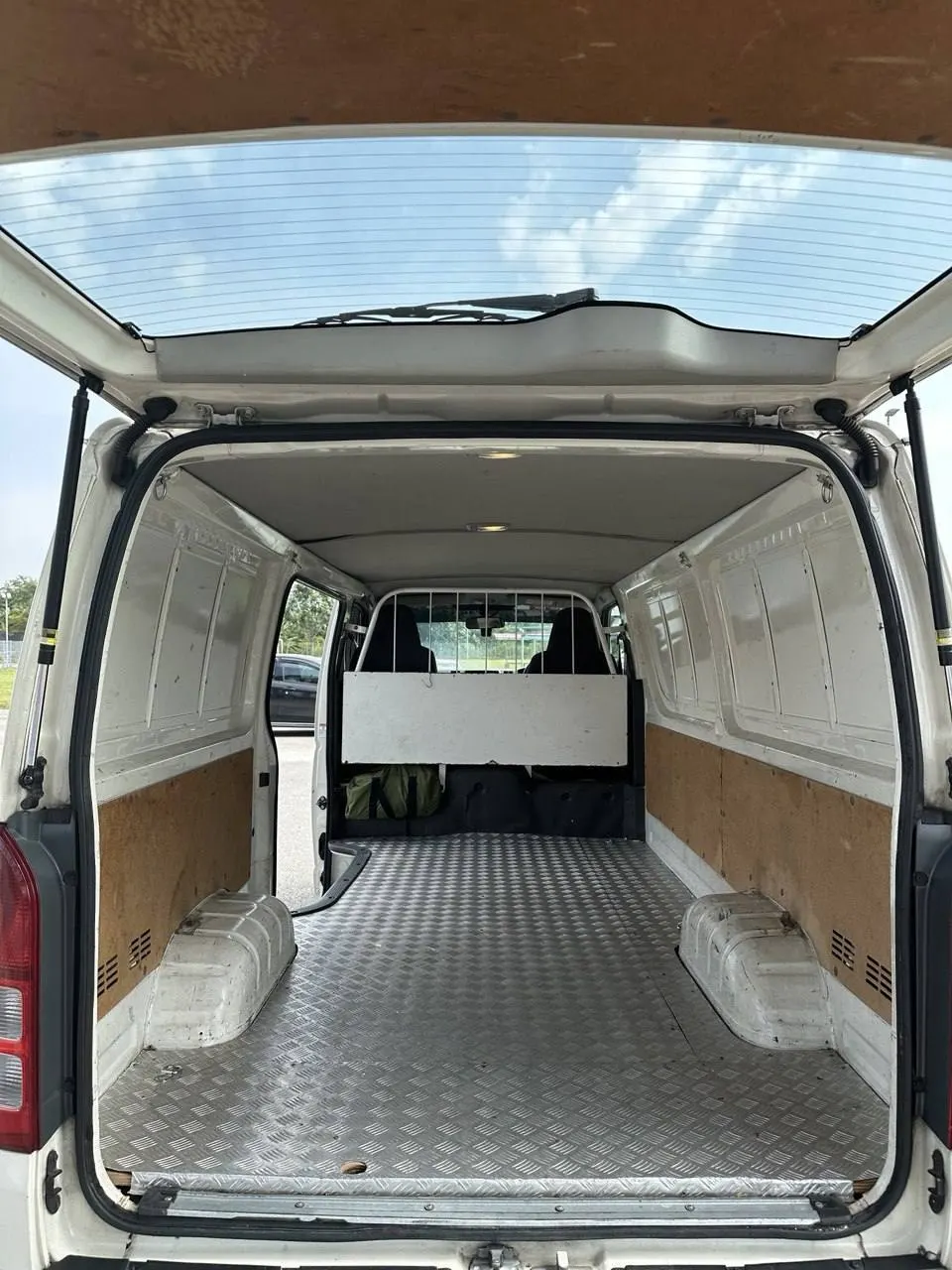 Van Panel Toyota Hiace 3